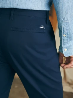 Movement™ Chino Pant (32