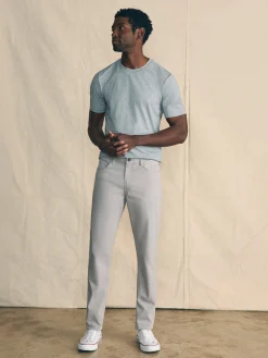 Movement™ 5-Pocket Pant Athletic Fit - Fossil