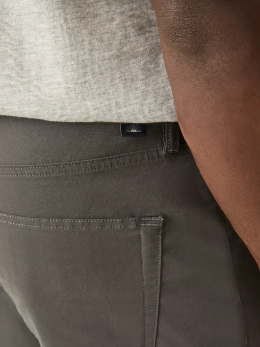 Movement™ 5-Pocket Pant Athletic Fit - Graphite
