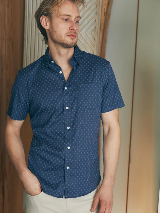 Movement™ Short-Sleeve Shirt - Navy Dusk Diamond Print