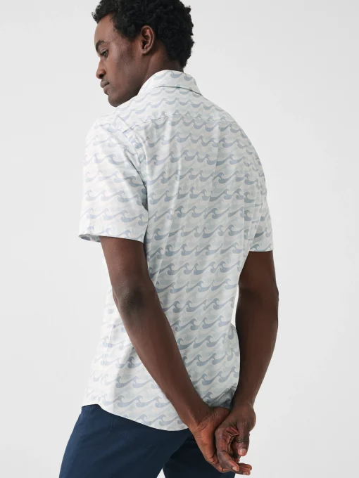 Movement™ Short-Sleeve Shirt - Ivory Endless Peaks