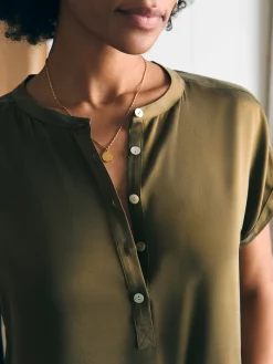 Sandwashed Silk Desmond Top - Military Olive
