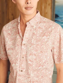 Short-Sleeve Stretch Playa Shirt - Coral Tile Print
